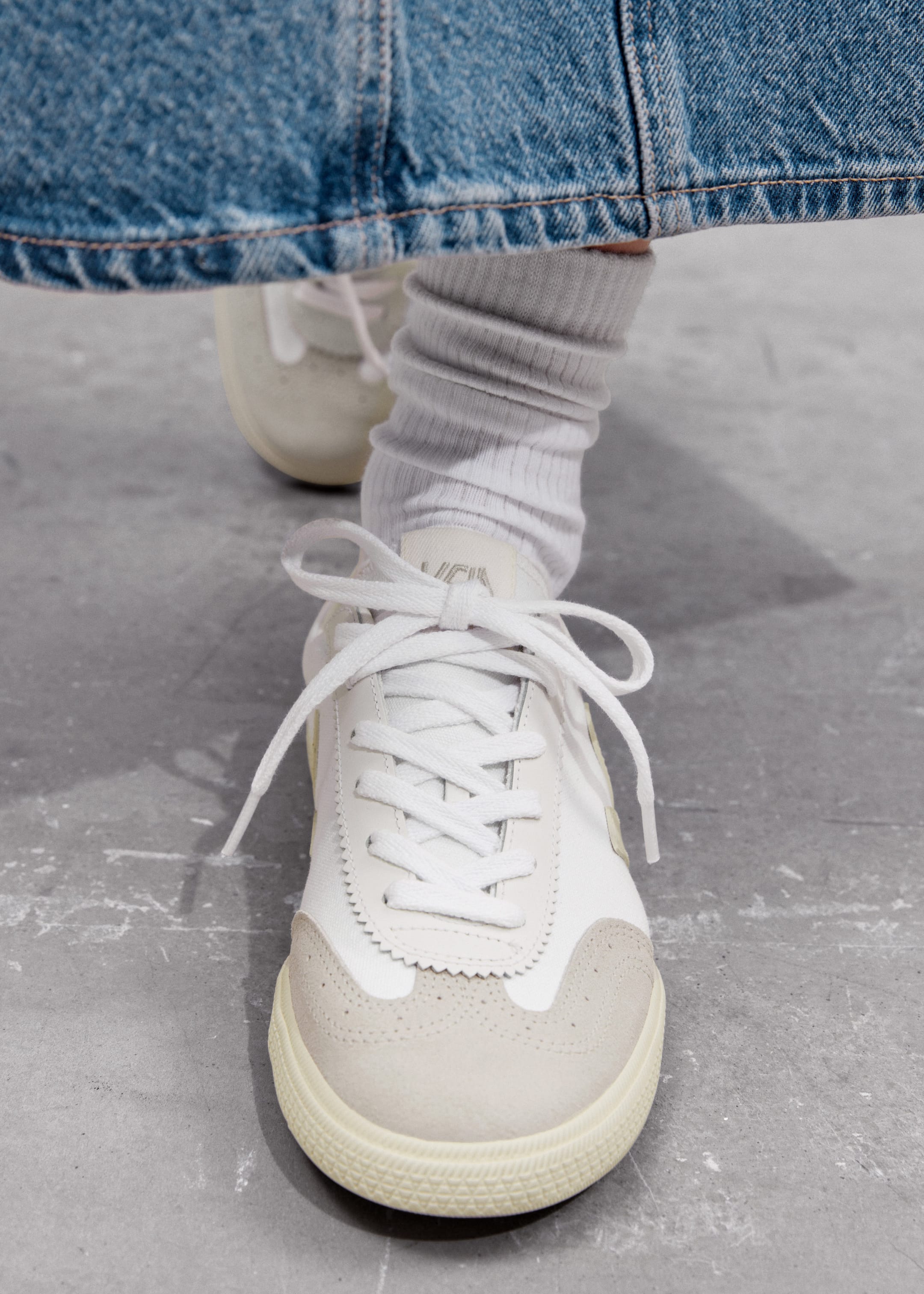 Veja Volley Canvas Sneakers - Light blue/White - Lookbook