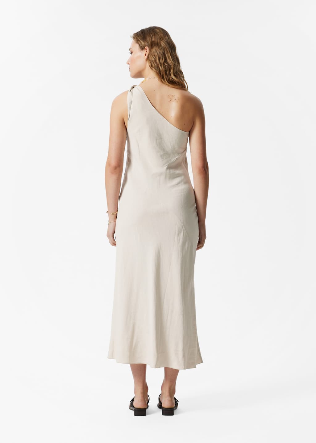 ワンピース ETMON One Off Shoulder Shirring dress, Beige off shoulder shirring dress（その他ワンピース）｜célon