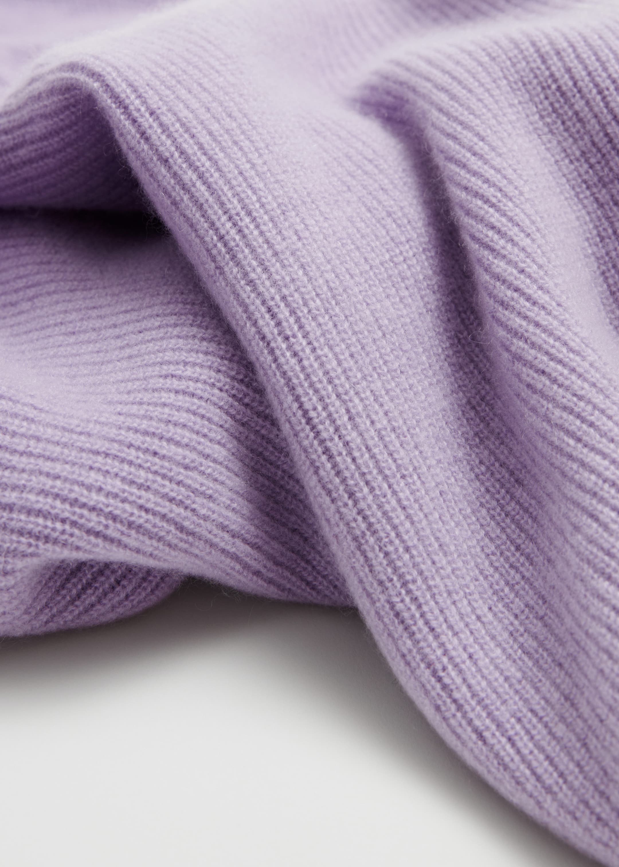 Cashmere Turtleneck Sweater - {{variantName}} - Descriptive Detail