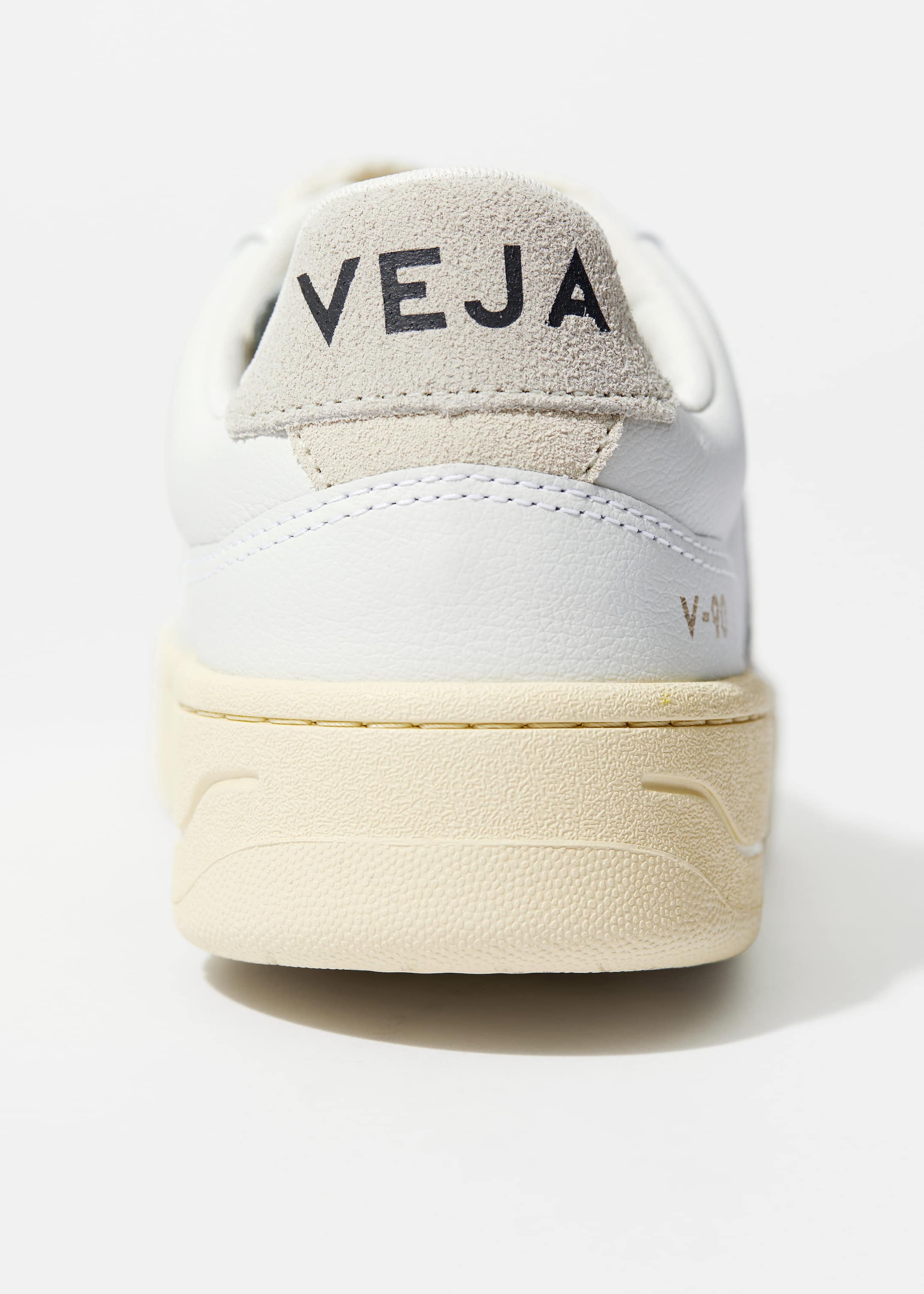 Veja V-90 Sneakers - {{variantName}} - Descriptive Detail