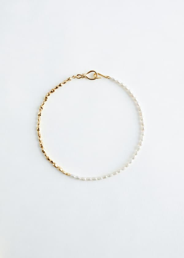 Short Irregular Bead Necklace