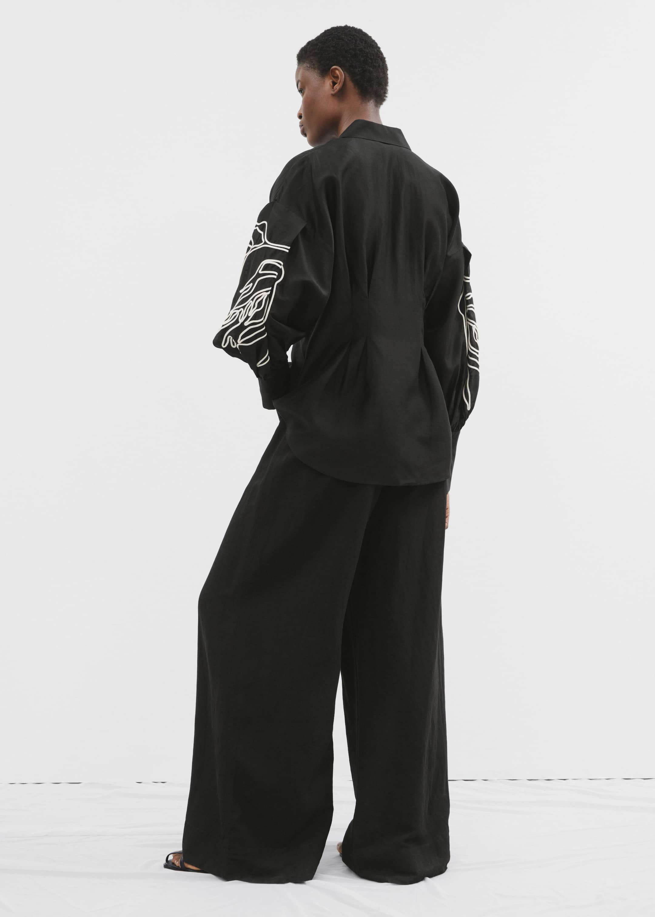 Relaxed Drawstring Trousers - Black/White - Lookbook