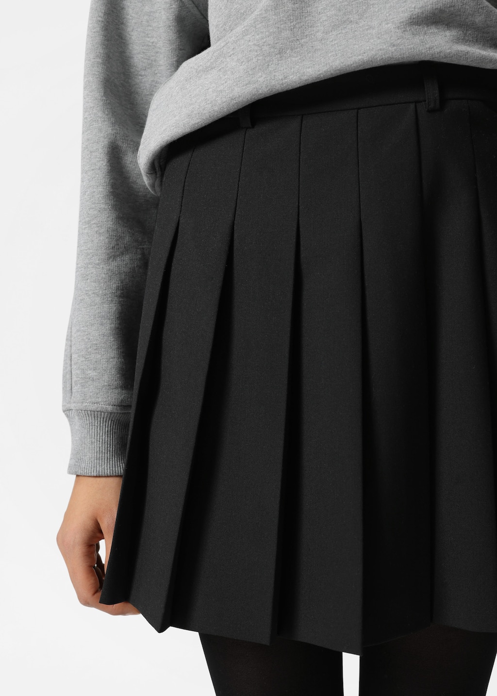 Pleated Mini Skirt - Black - Mini skirts - & Other Stories