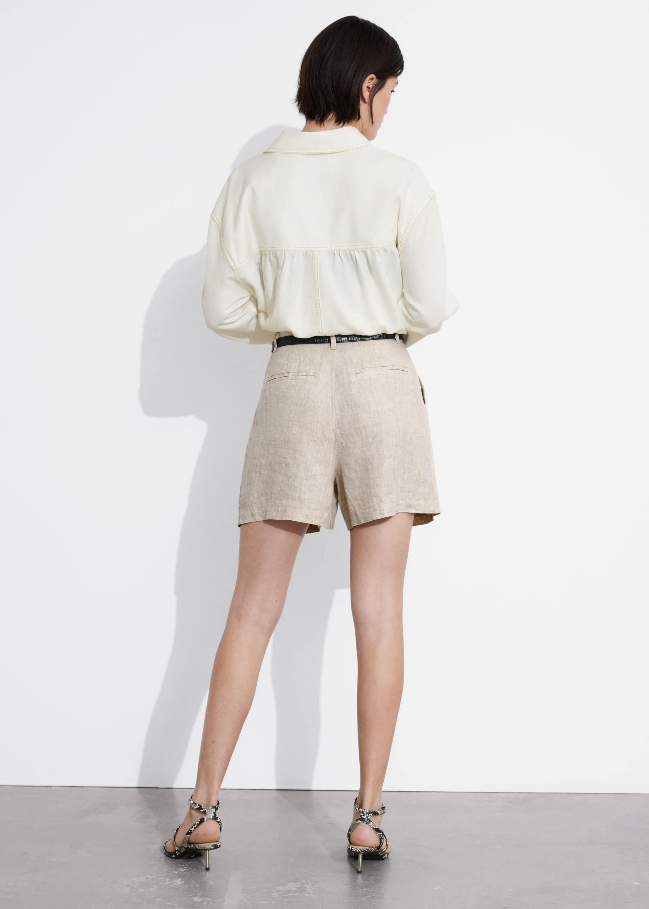 Relaxed Linen Shorts - Beige - Lookbook