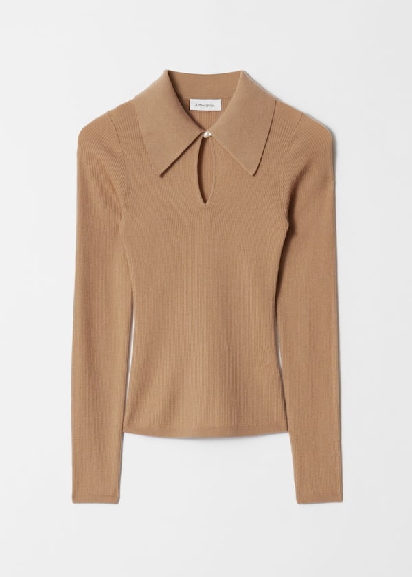 Keyhole Collar Top