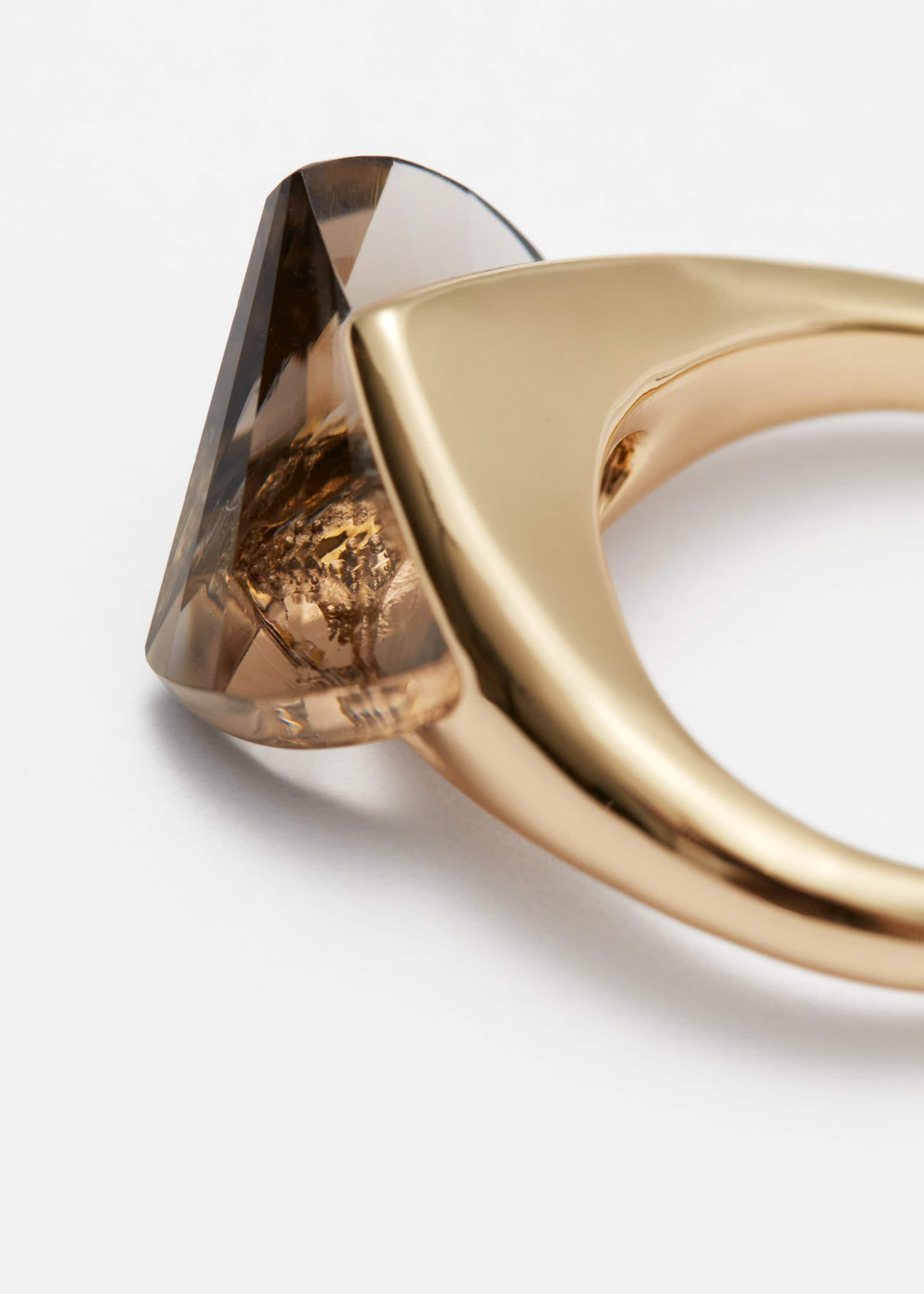 Asymmetrical Crystal Ring - {{variantName}} - Descriptive Detail