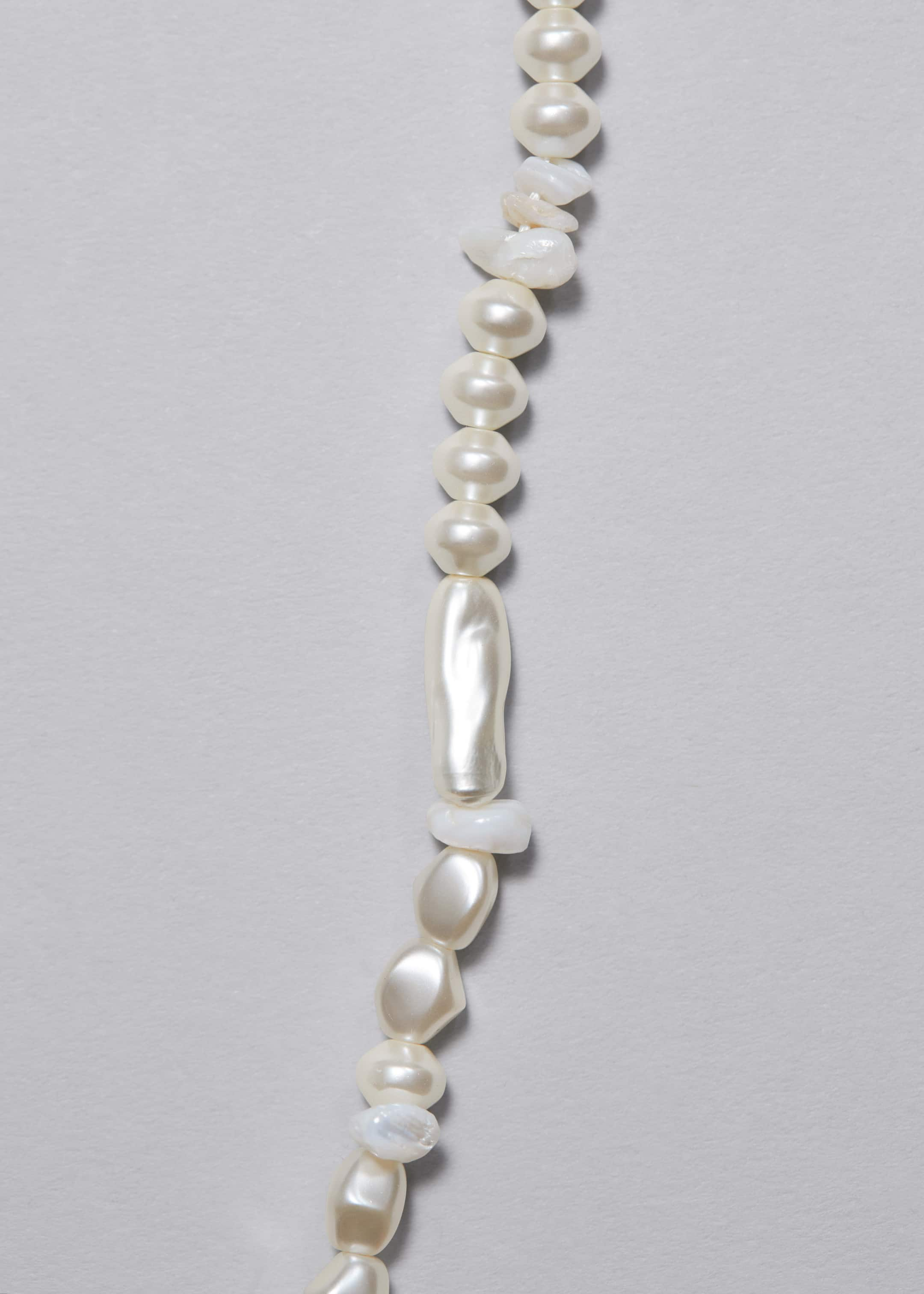 Mixed Pearl Necklace - {{variantName}} - Descriptive Detail