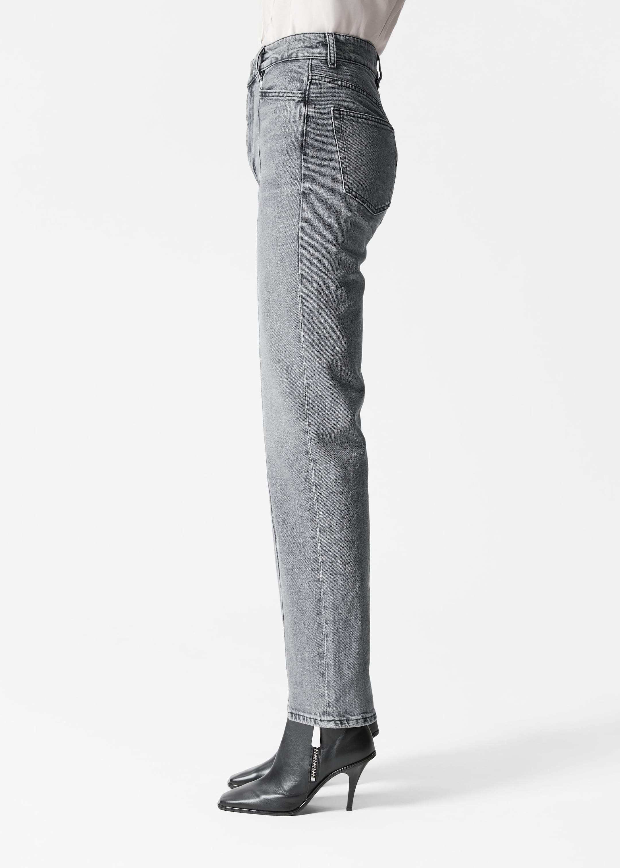 Jeans mit geradem Bein - Grau - Lookbook