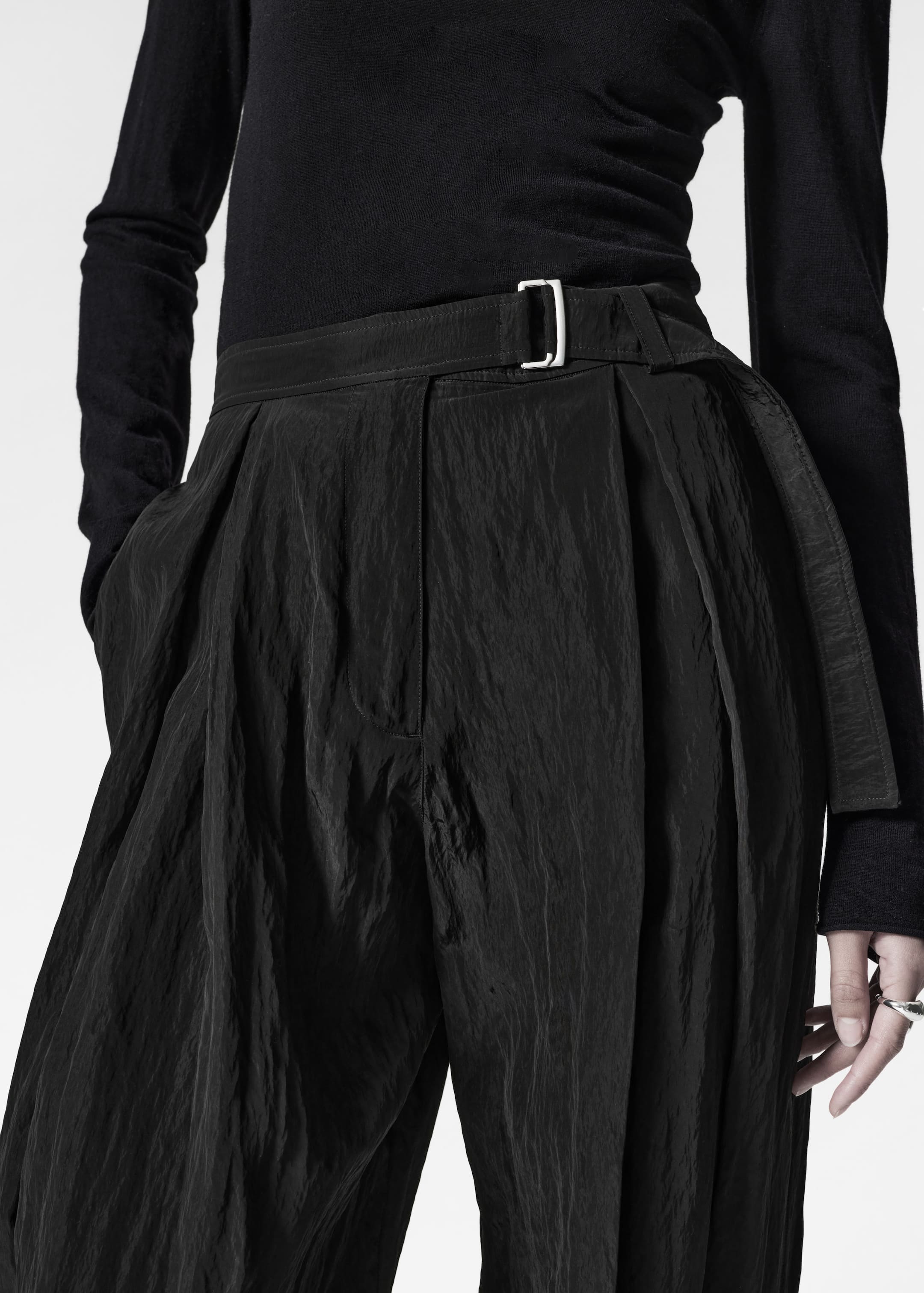 Belted Box-Pleat Trousers - Black - Lookbook