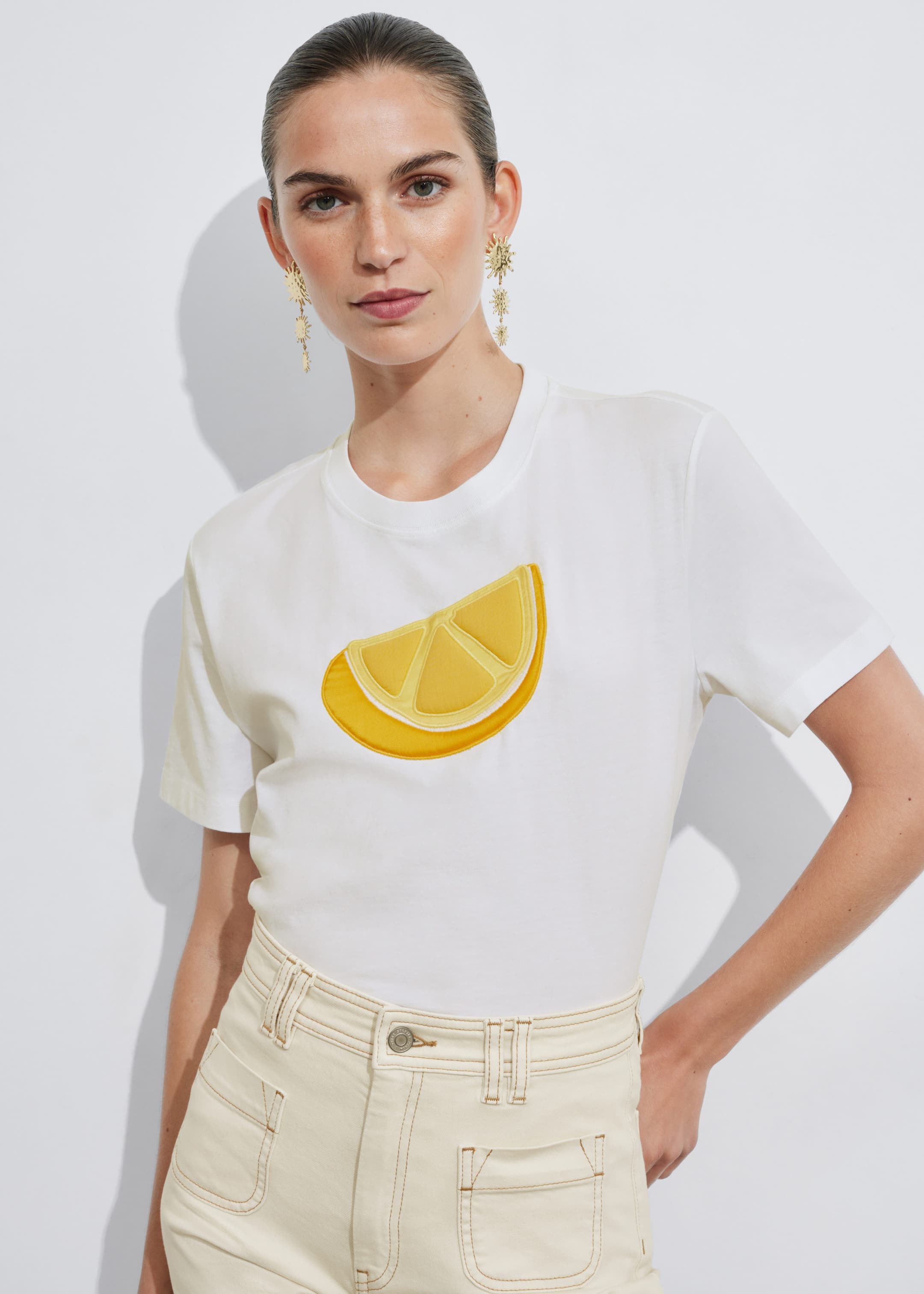 Image of Fruit-Motif Crewneck T-Shirt