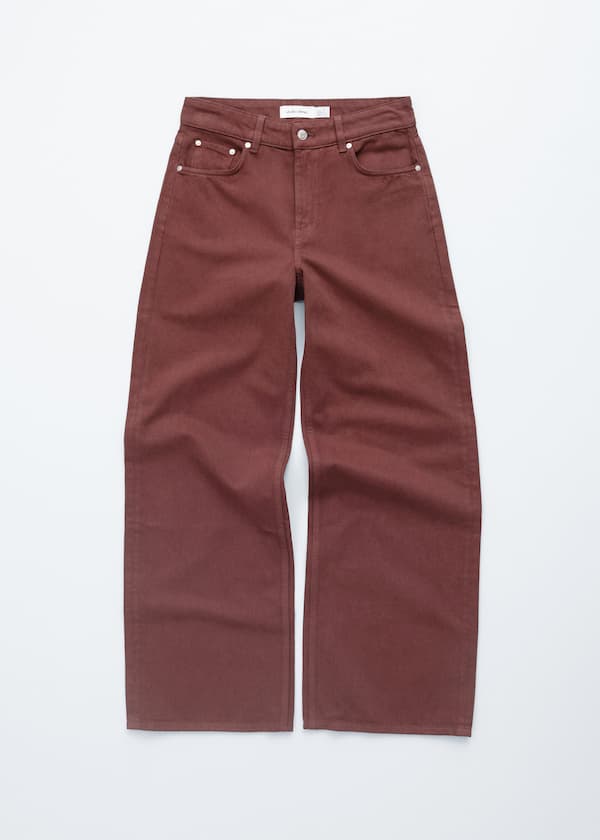 Relaxed Wide-Leg Jeans