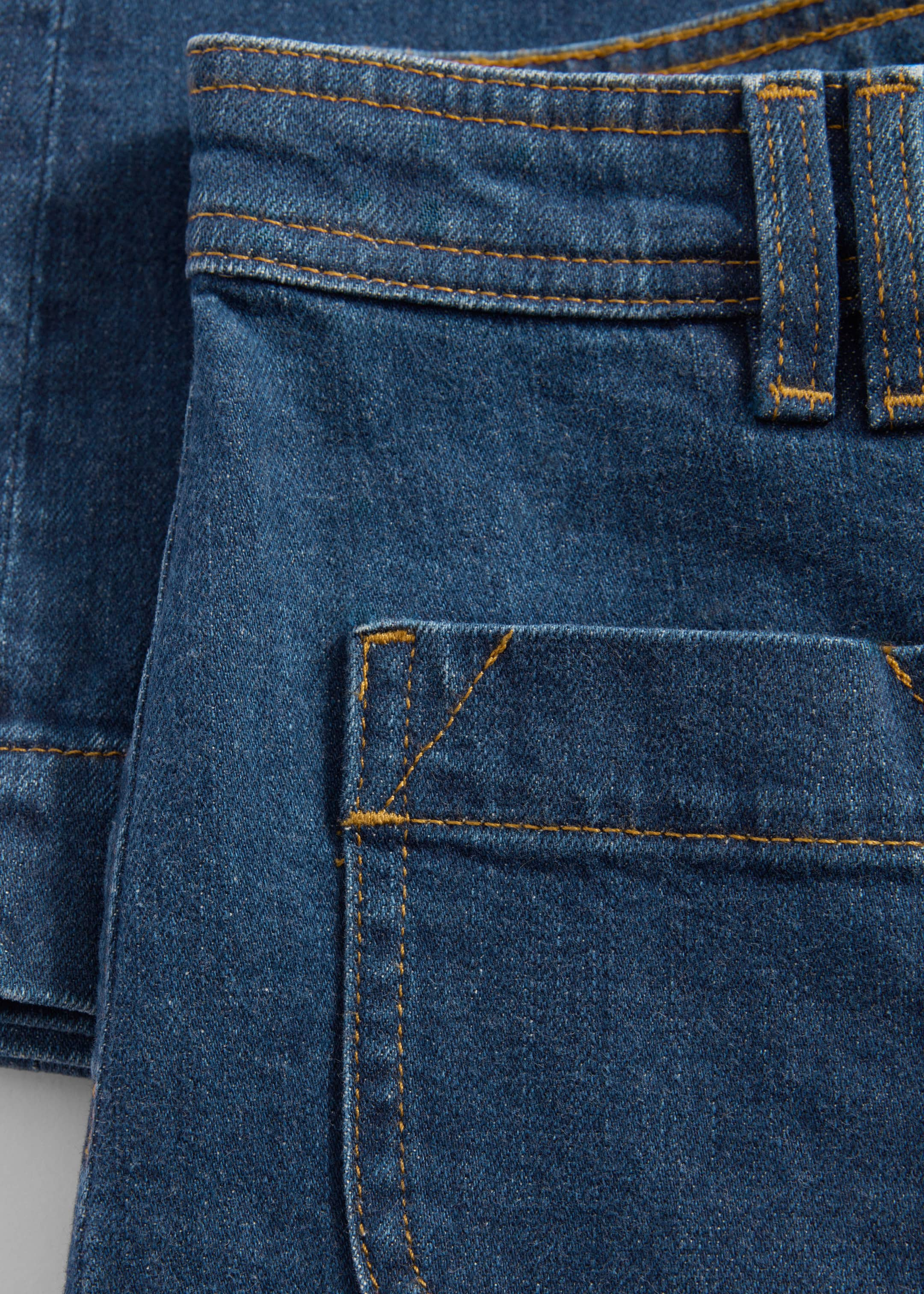 Patch-Pocket Bootcut Jeans - {{variantName}} - Descriptive Detail