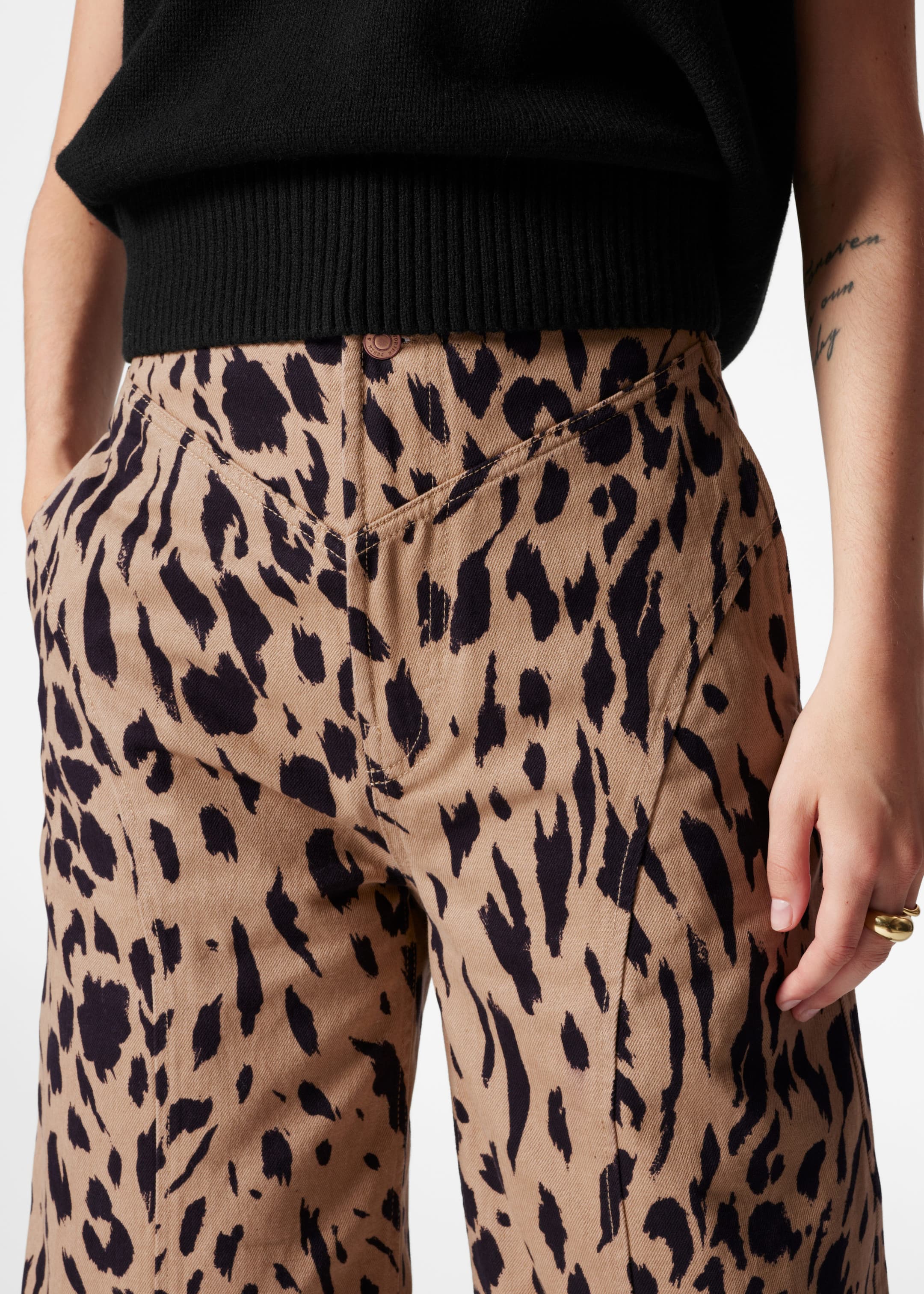 Leopard-Print Barrel-Leg Trousers - Leopard Print - Lookbook