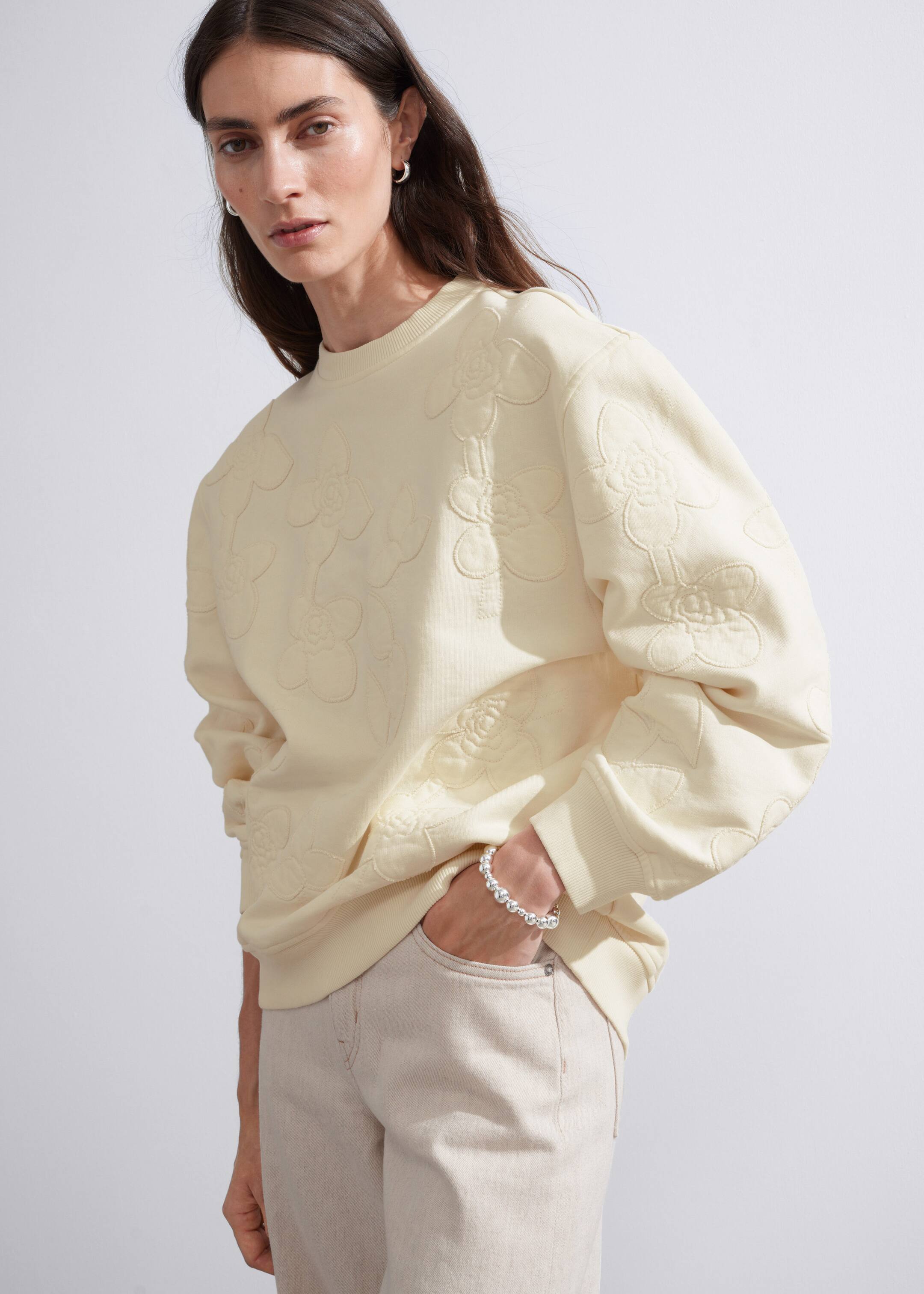 Floral-Jacquard Sweatshirt - White - Lookbook