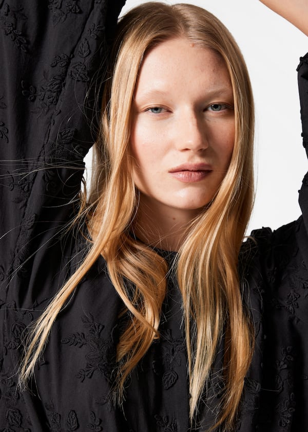 Voluminous Floral-Appliqué Blouse