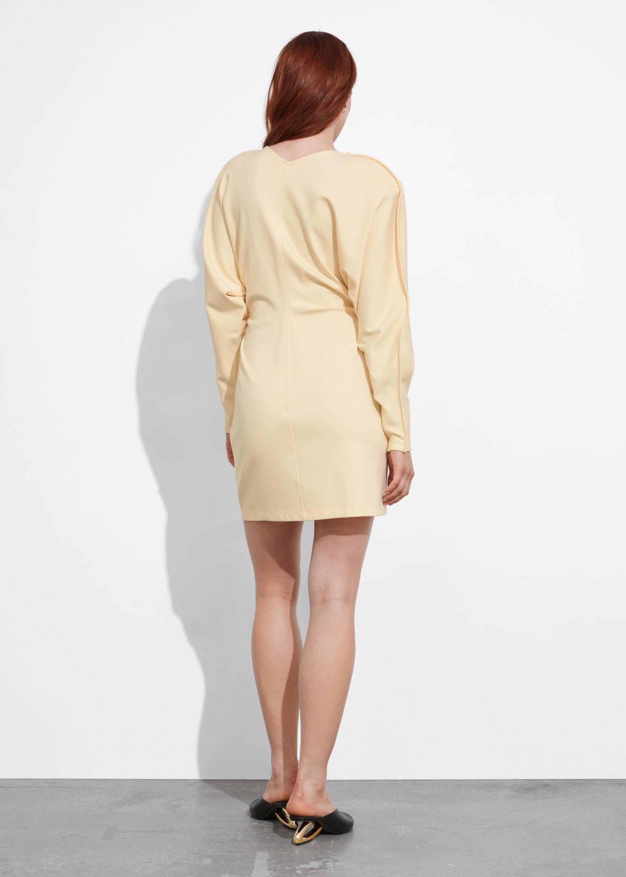 Robe courte cintrée - Jaune - Lookbook