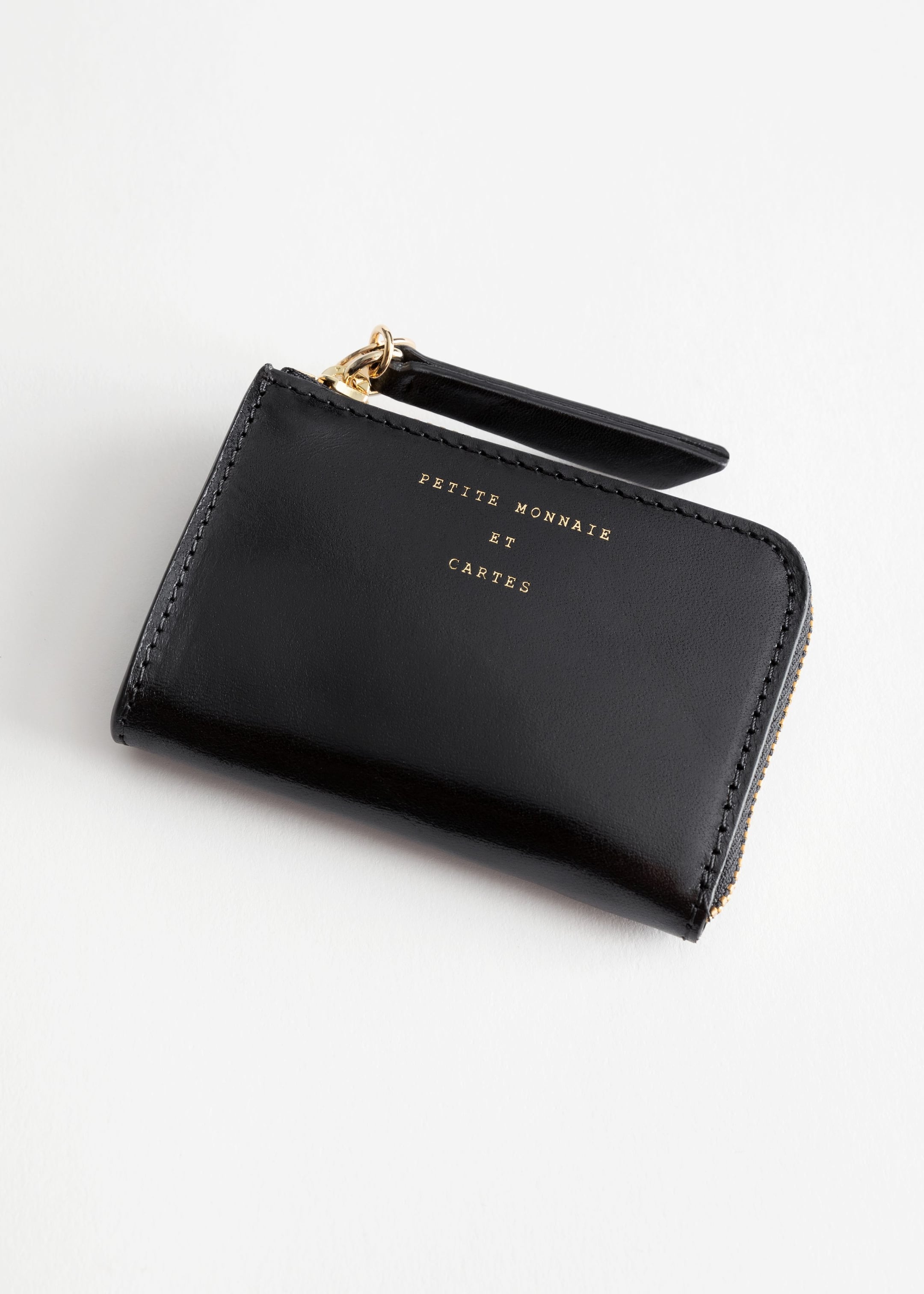 Charm Mini Wallet - {{variantName}} - Descriptive Detail