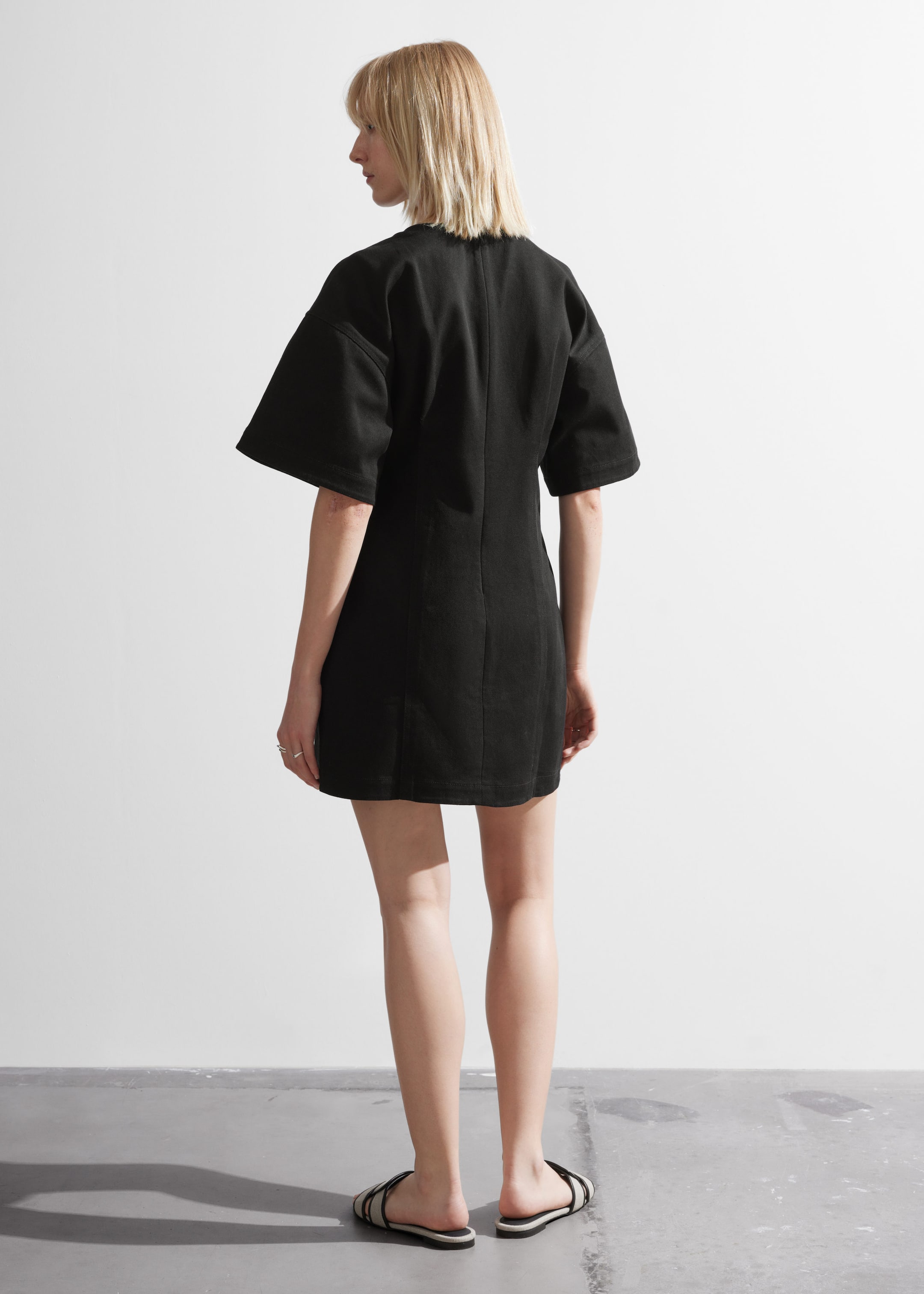 Fitted Short-Sleeve Mini Dress - Black - Lookbook