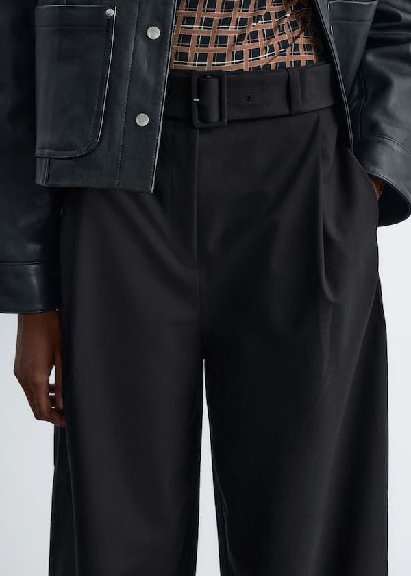 Tailored Barrel-Leg Trousers