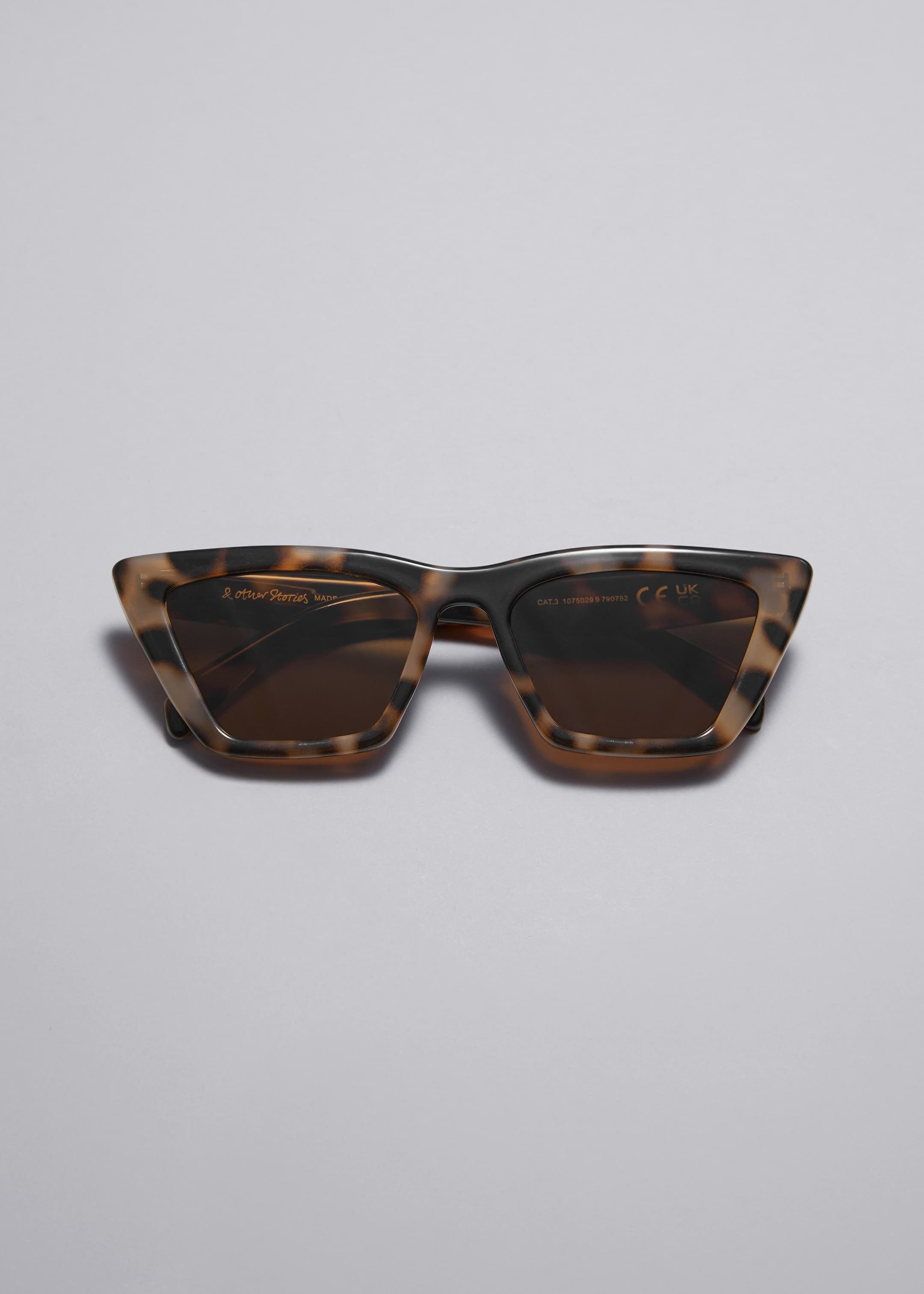 Angular Cat Eye Sunglasses - Brown - Still Life