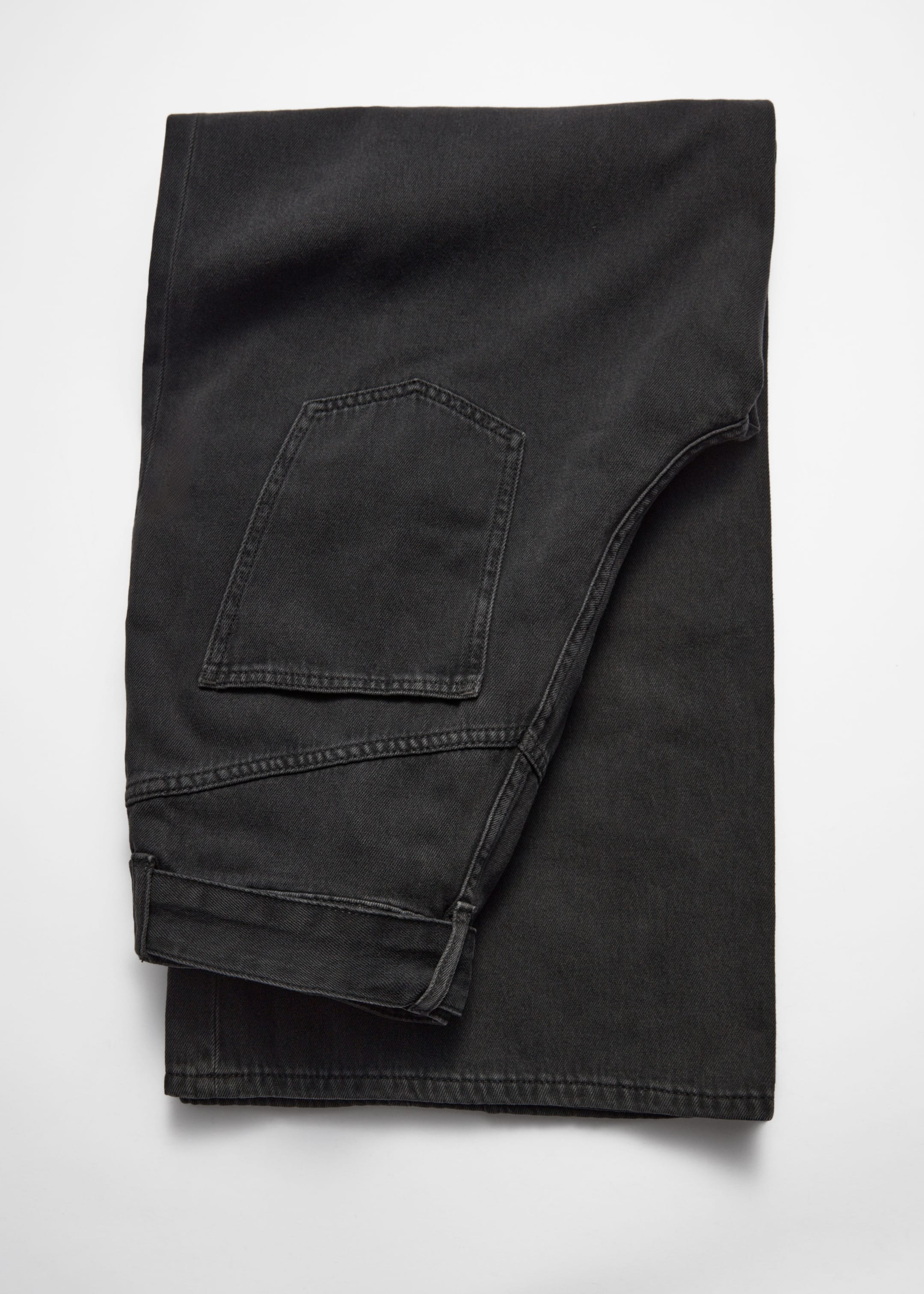 Belted Pleat-Detail Jeans - {{variantName}} - Descriptive Detail