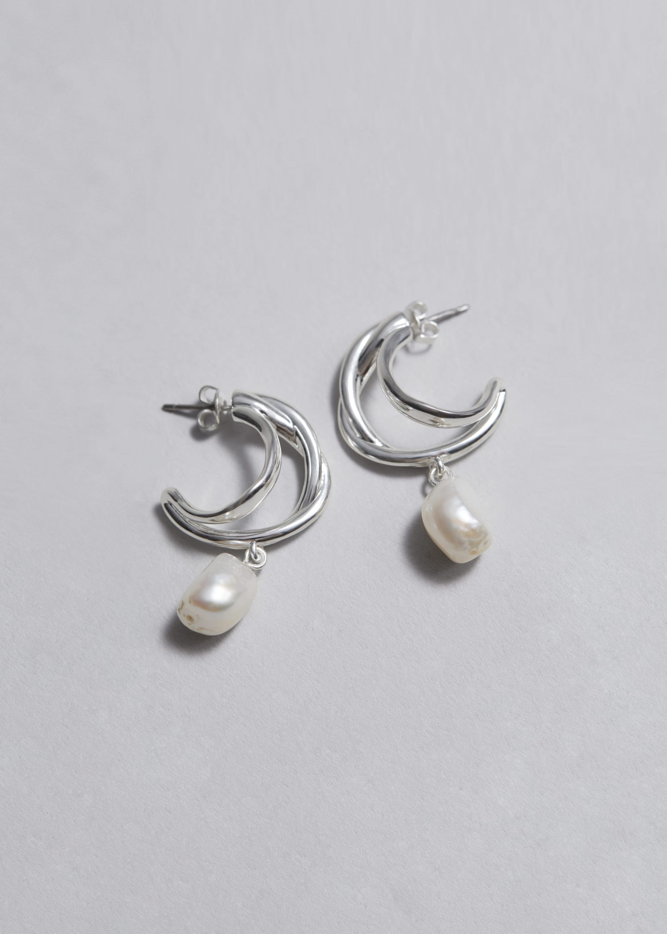 Intertwined Freshwater Pearl Hoops - Silver - Still Life