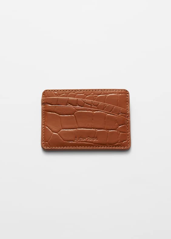 Rounded Pockets Leather Card-Holder