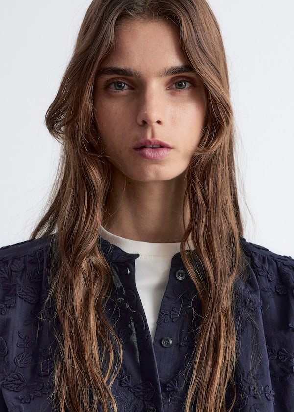 Voluminous Floral-Appliqué Blouse