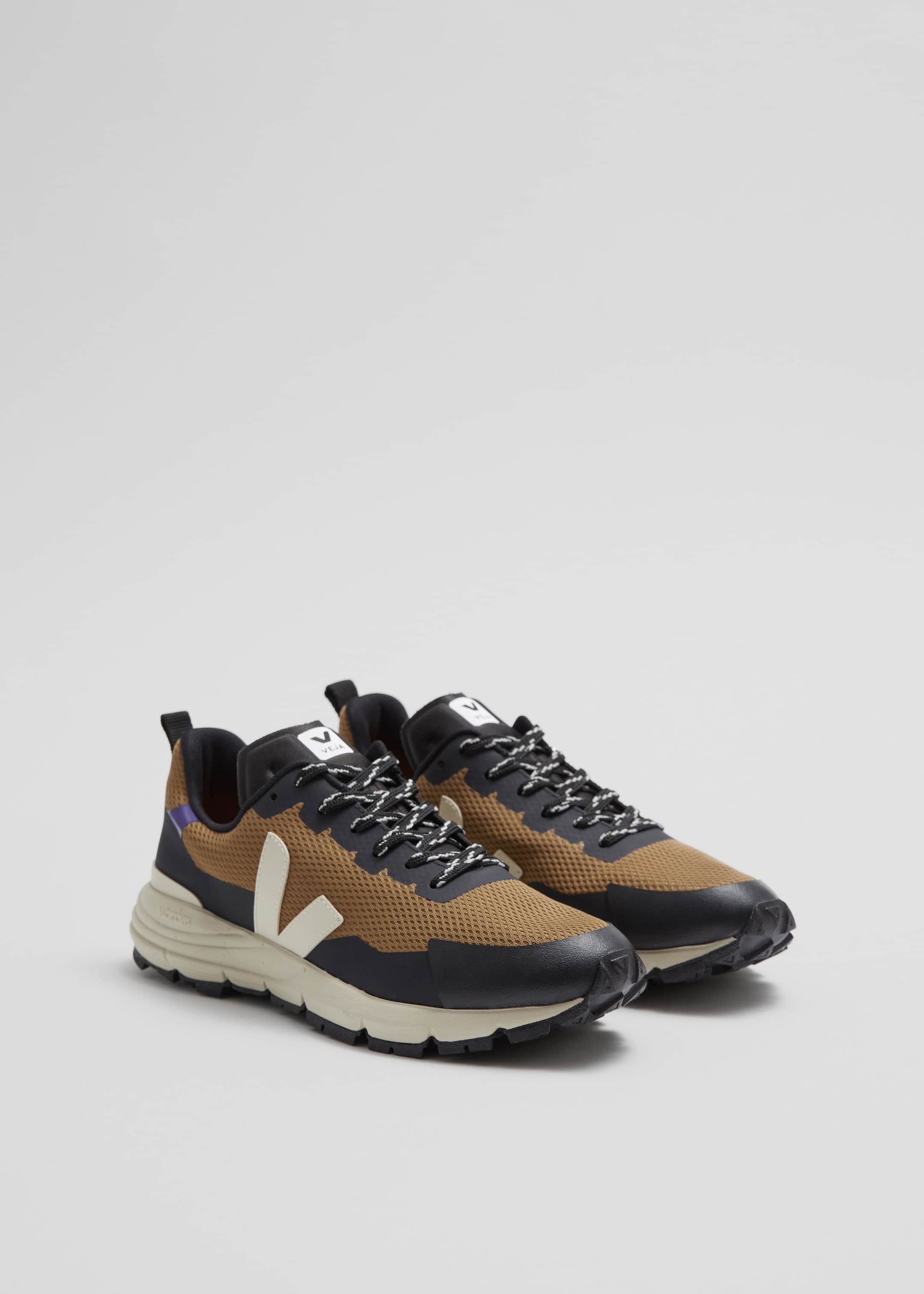 Veja Dekkan Sneakers - Brown - Still Life